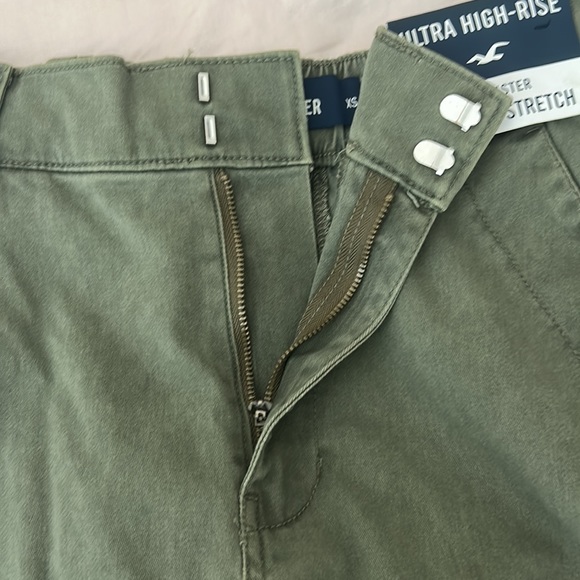 Hollister Olive Green Cargo Pants - Picture 5 of 7